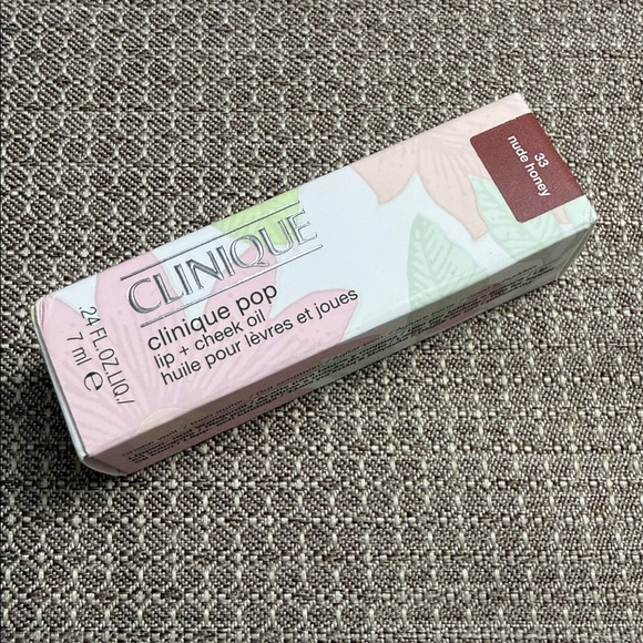 Clinique Other - Clinique Pop Lip + Cheek Color Oil - Nude Honey